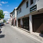 As * モスタル