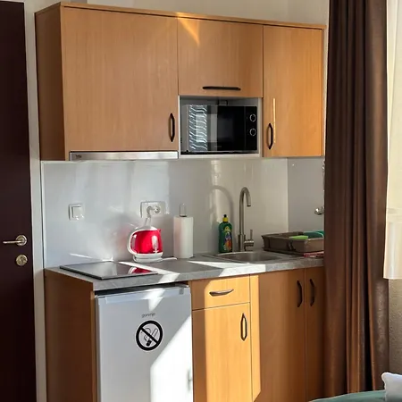 As Apartment *